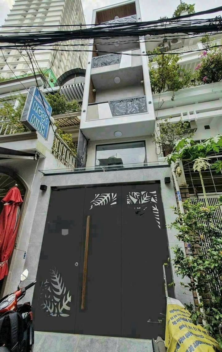 Nhà 5 Tầng 34.6m² Quận 3 giá 9.2 tỷ - Chính chủ bán gấp!