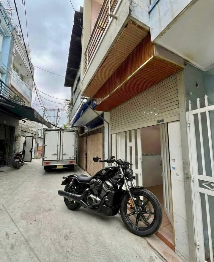 Nhà phố 3 tầng tại Tân Bình 33m² giá 2.6 tỷ - Đầu tư sinh lời ngay!