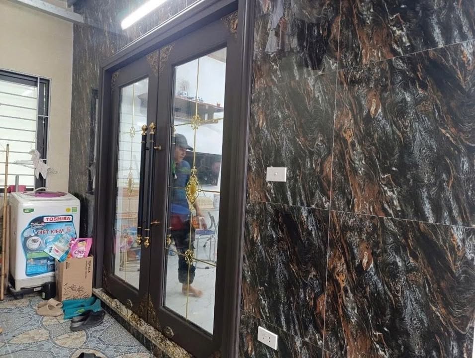 Nhà 2 tầng Đông Ngạc 64m² giá chỉ 5.5 tỷ - Sổ đỏ chính chủ!