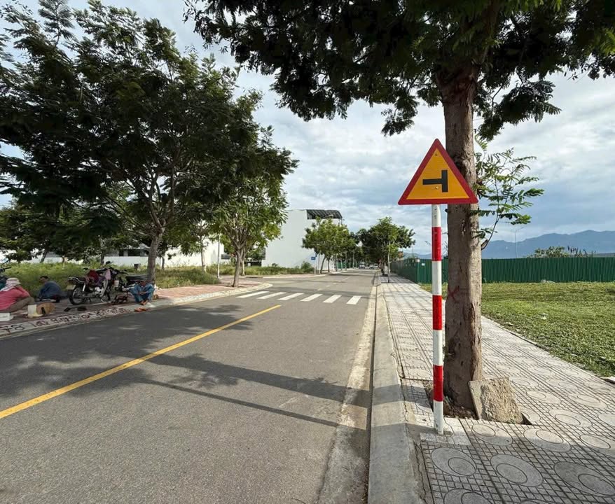 Đất nền Khu đô thị Hà Quang 2 Nha Trang 134m² giá 9.049 tỷ - Hướng sông Quán Trường