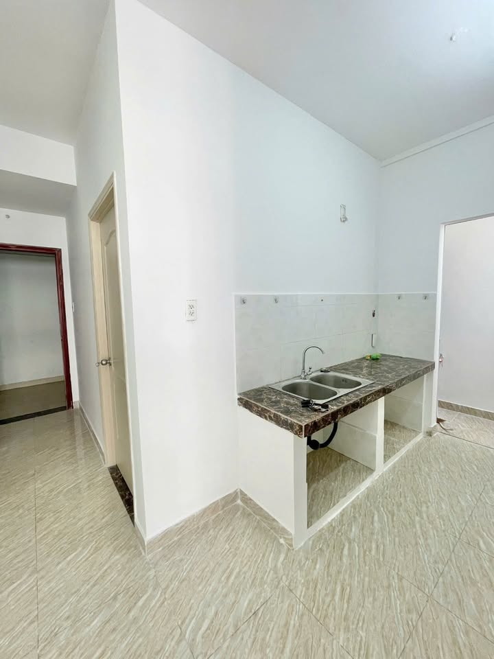 Căn hộ Hoàng Quân Vĩnh Hòa 46m² giá 1.65 tỷ - Nhà trống, thiết kế theo ý thích!