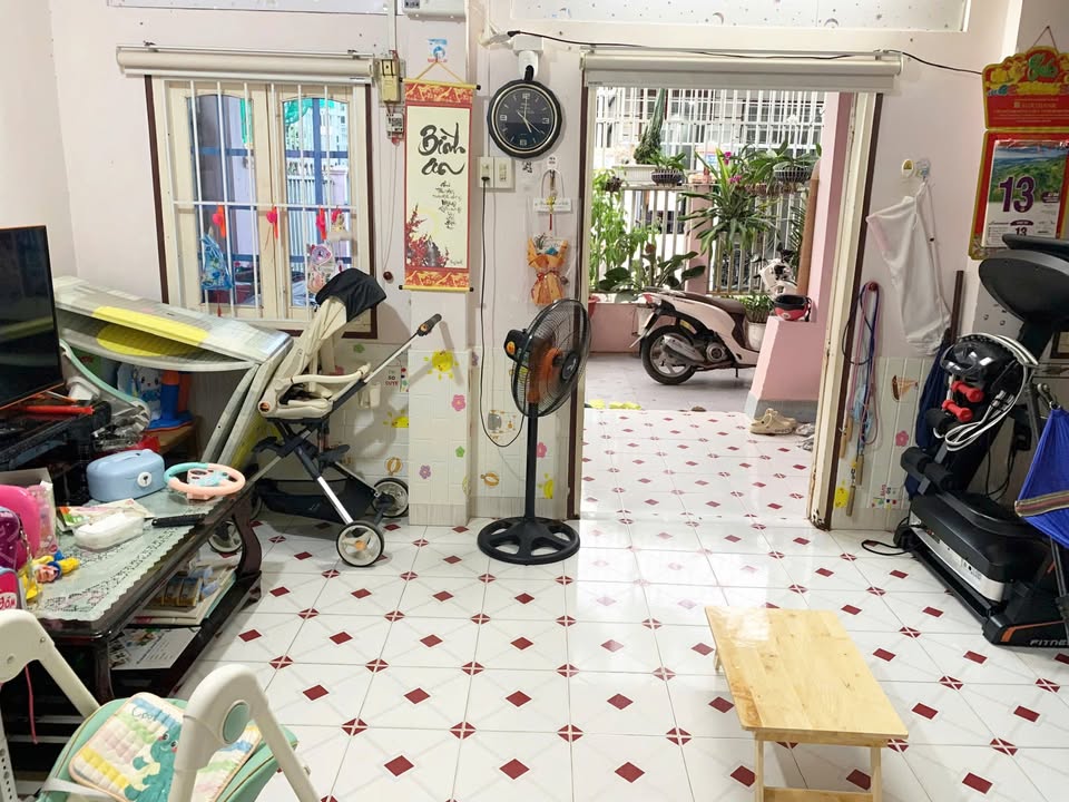 Nhà cấp 4 hẻm Võ Hữu, phường Phú Thủy 99m² giá 2 tỷ - Sổ hồng chính chủ!