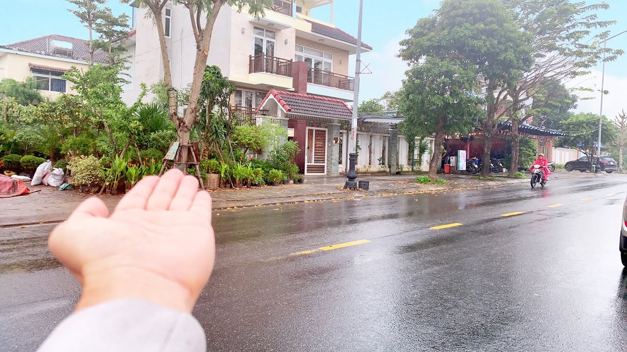 Bán đất biệt thự mặt tiền đường Thăng Long Cẩm Lệ Đà Nẵng 300m² - Đầu tư sinh lời tiện ích!