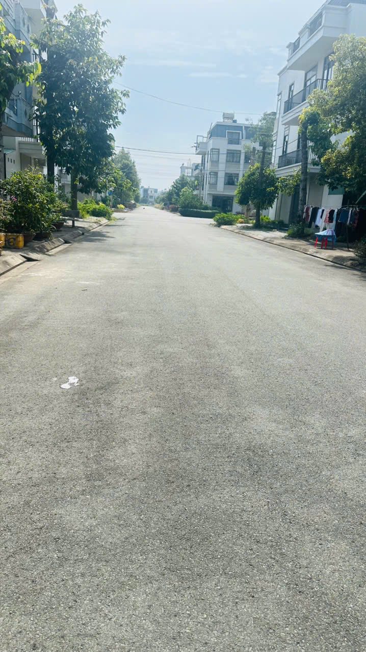 Đất nền KDC Đồng Tâm Bến Lức 90m² giá 2.35 tỷ - Đầu tư sinh lời ngay!