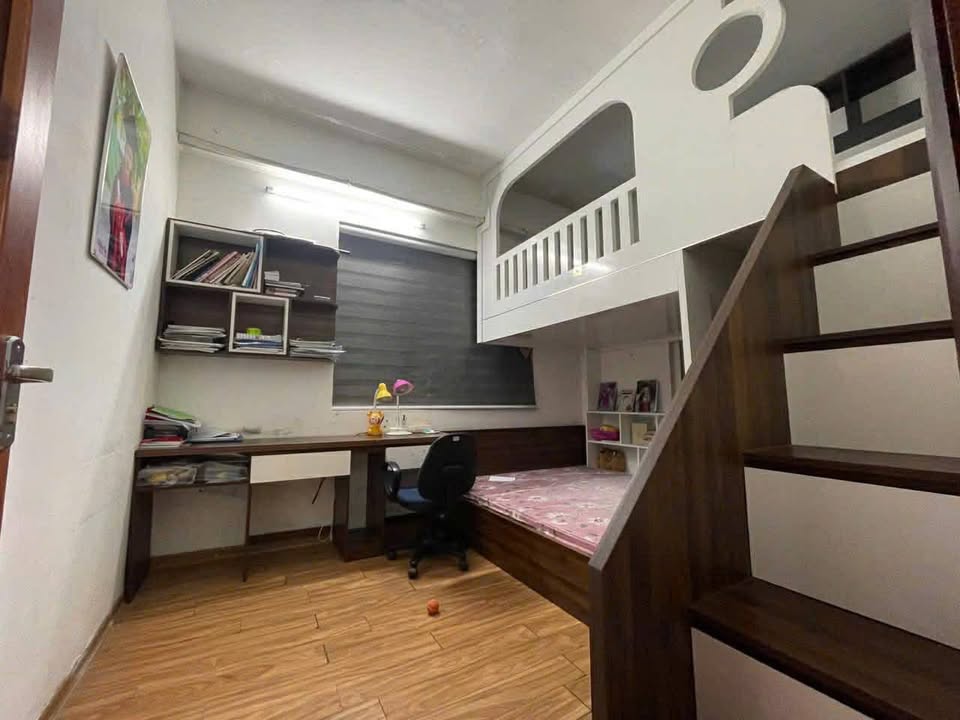 Căn góc chung cư Golden City 6 Vinh Phú 87.2m² giá 3 tỷ - Thiết kế hiện đại, ban công thoáng mát!