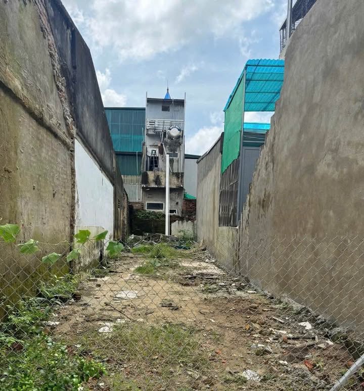 Đất nền Nguyên Hồng, P. Tân Sơn, 85.3m² giá 3 tỷ - Đầu tư sinh lời cao!