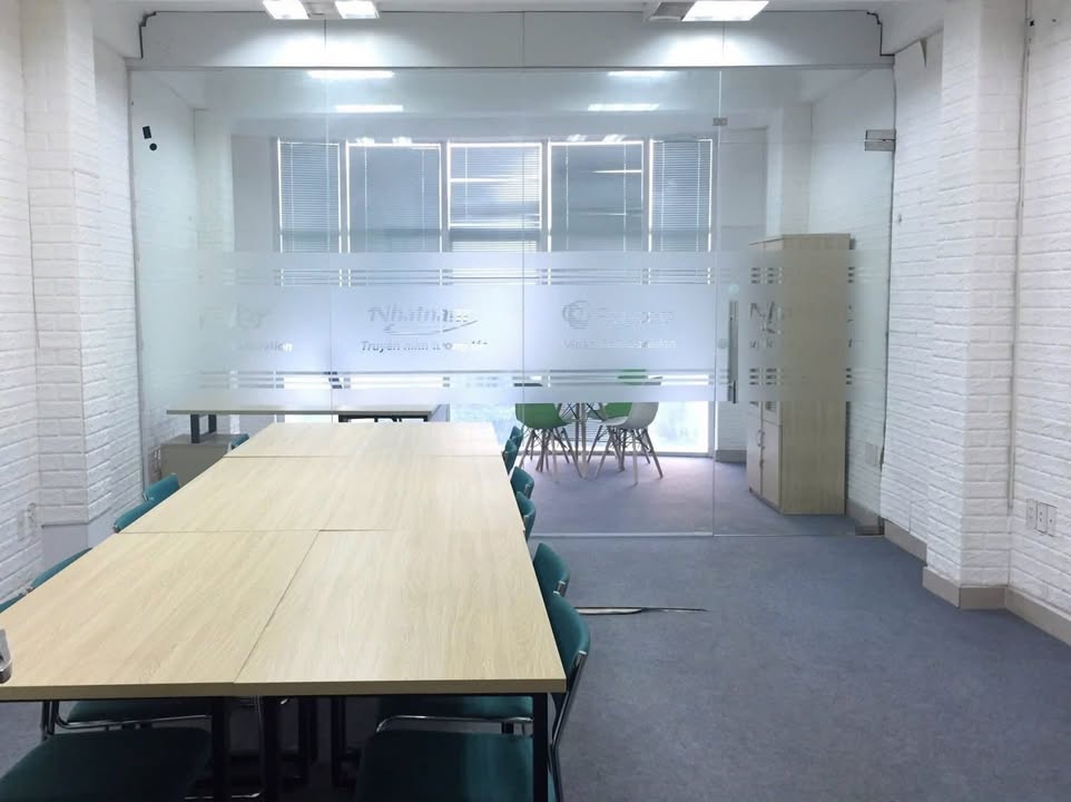 Văn phòng cho thuê phố Vũ Tông Phan, Thanh Xuân 45m² chỉ 7 triệu - View thoáng, thiết kế hiện đại!