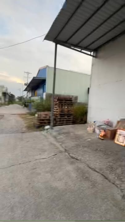 Kho xưởng 266m² tại xã Mỹ Hạnh, huyện Đức Hòa - Giá chỉ 3.8 tỷ, thương lượng!