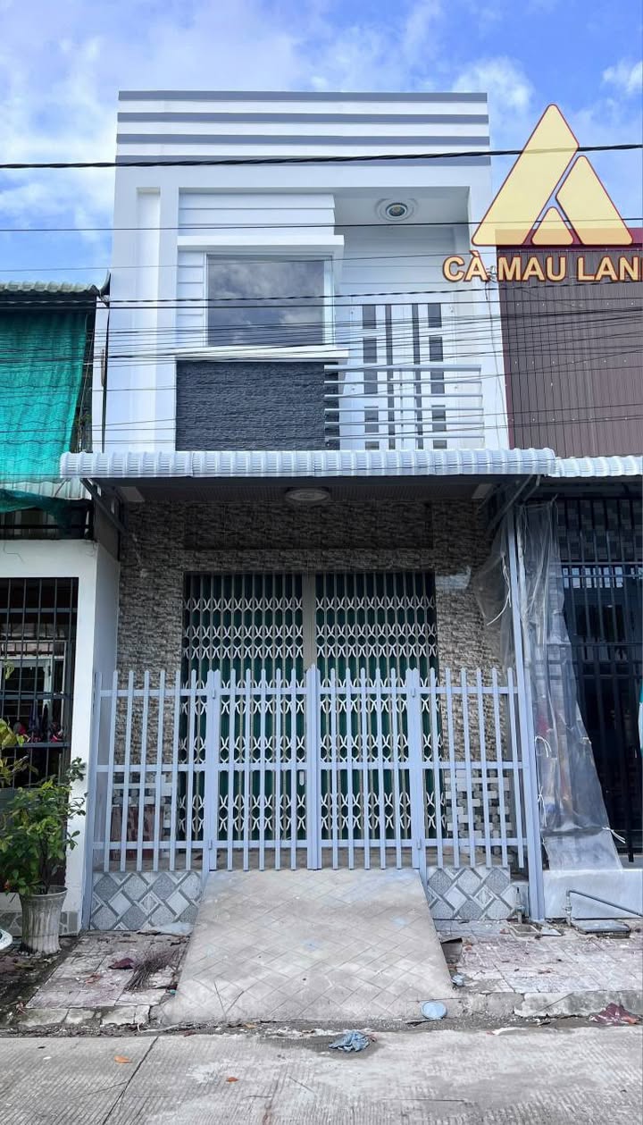 Nhà 1 trệt 1 lầu tại Khu Licogi, An Xuyên, Cà Mau 60m² giá 1.55 tỷ - Sổ hồng đầy đủ!