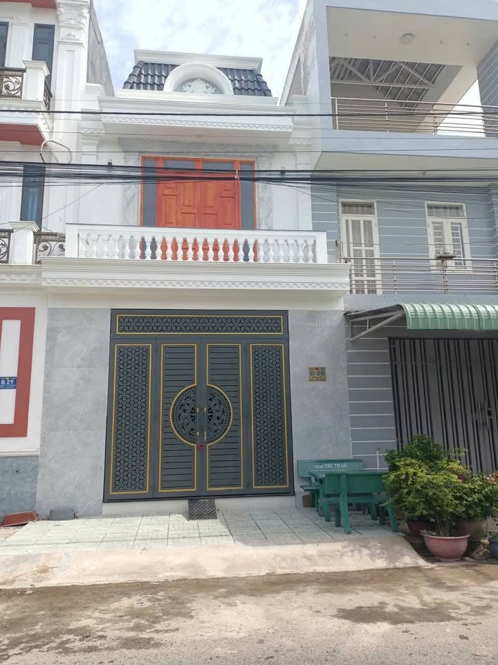 Nhà mới xây KDC Trần Anh 75m² giá 2.9 tỷ - Đầy đủ công năng, gần trung tâm!