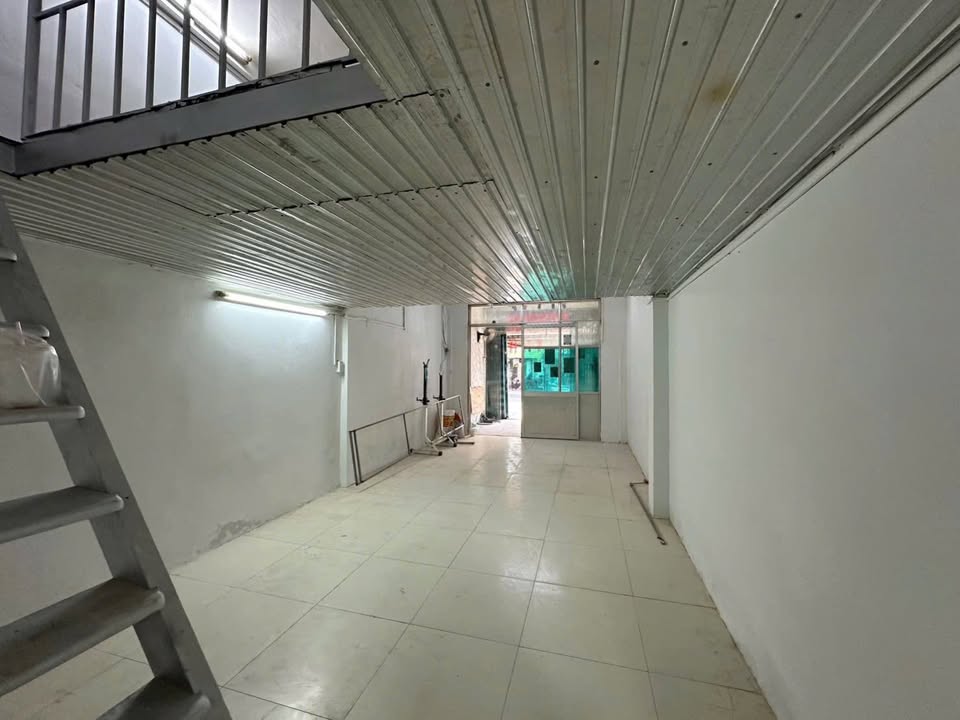 Cho thuê mặt tiền Nguyễn Trọng Tuyển, Phú Nhuận 57.6m² - Kinh doanh tự do