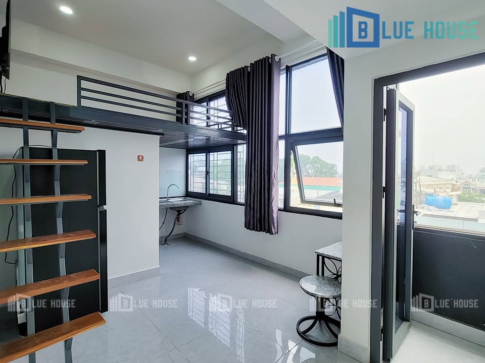 Căn hộ cho thuê Tân Phú 30m² - Ban công thoáng mát gần chợ Tân Hương!