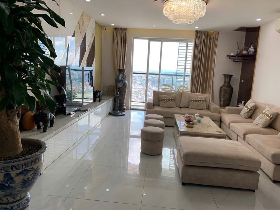 Căn hộ chung cư cao cấp SHP Plaza Hải Phòng 211.5m² giá 8 tỷ - Tầng 26 view sân vận động