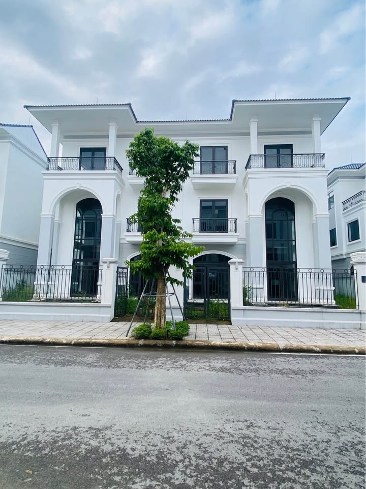 Townhouse Vinh Heritage 220m² giá 12 tỷ - Sổ đỏ lâu dài, mặt tiền 10m