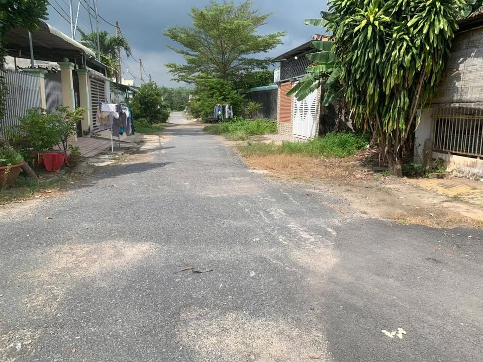 Nhà riêng 3 mặt tiền đường 9m Kp1 Phường 3 TP Tây Ninh 147m² giá 1.15 tỷ - Sổ hồng chính chủ!