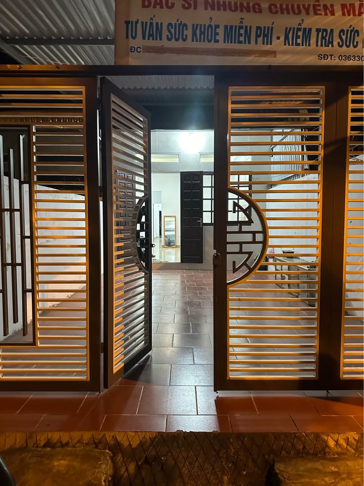 Nhà cho thuê tại phường Quỳnh Lâm, Hòa Bình - Diện tích 140m², sẵn sàng ở ngay!