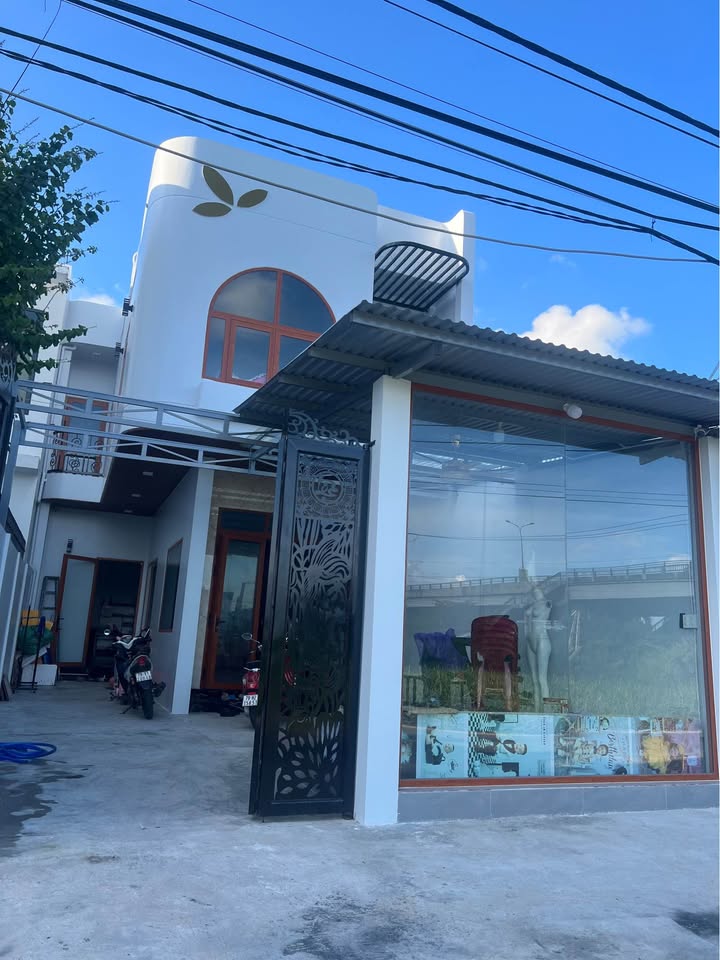 Nhà lầu mới xây tại Vạn Giã 126m² - Chính chủ bán gấp trước Tết!