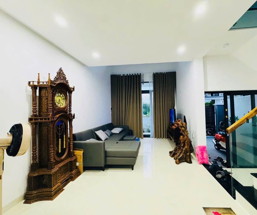 Nhà 2 Tầng Kiệt 82 Quảng Tế Phường Thuỷ Xuân 100m² giá 3.19 tỷ - Thiết kế hiện đại, pháp lý rõ ràng!