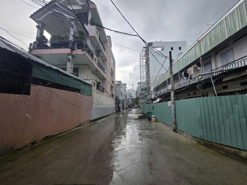 Nhà phố Linh Đông, Thủ Đức 130m² giá 7 tỷ - Hẻm xe hơi thông thoáng!