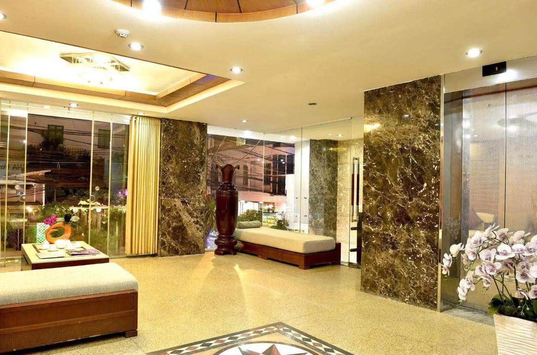 Khách sạn 12 tầng mặt tiền đường Hùng Vương Lộc Thọ Nha Trang 64.8m² giá 40 tỷ - Đầu tư sinh lời ổn định!