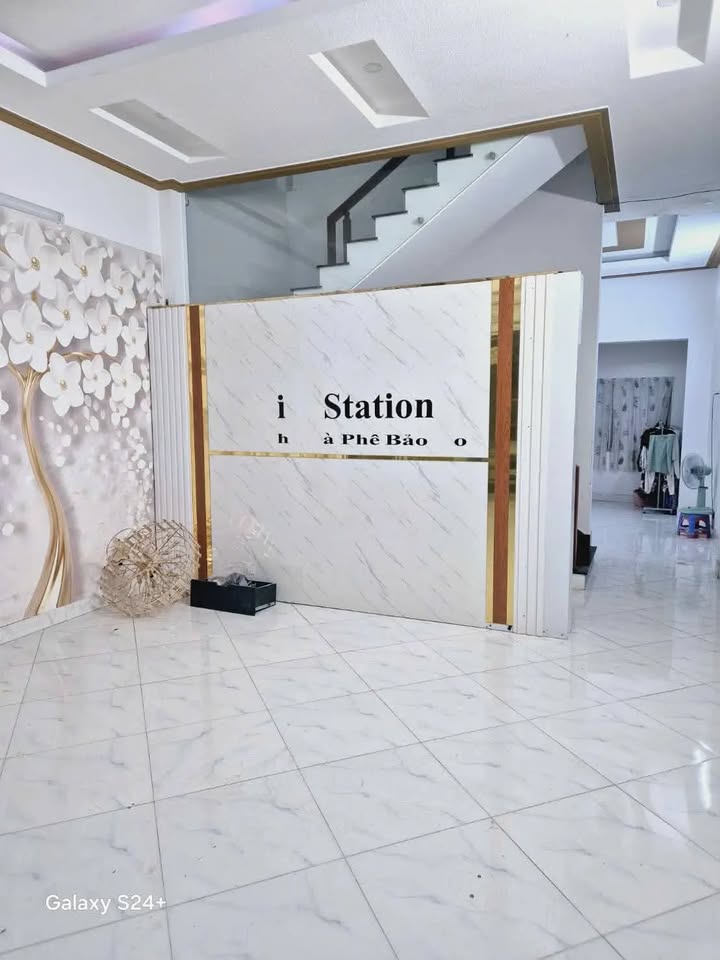 Nhà mặt tiền Lê Văn Tám, Bảo Lộc 100m² giá 3.99 tỷ - Sẵn sàng dọn vào ở!