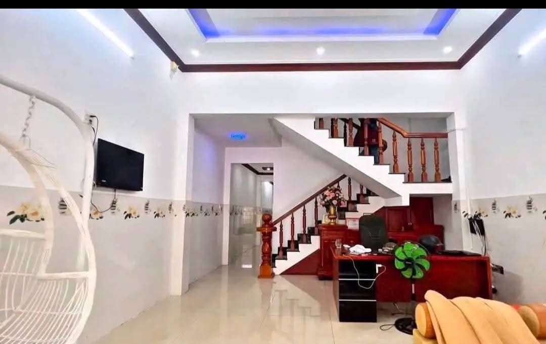 Nhà mặt tiền Phạm Ngọc Thạch, Bảo Lộc 115m² giá 6.5 tỷ - Thương lượng nhẹ!