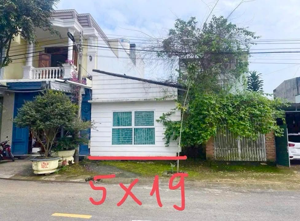 Đất thổ cư 95m² tại Bảo Lộc - Giá chỉ 4 tỷ - Đối diện Kho Bạc!