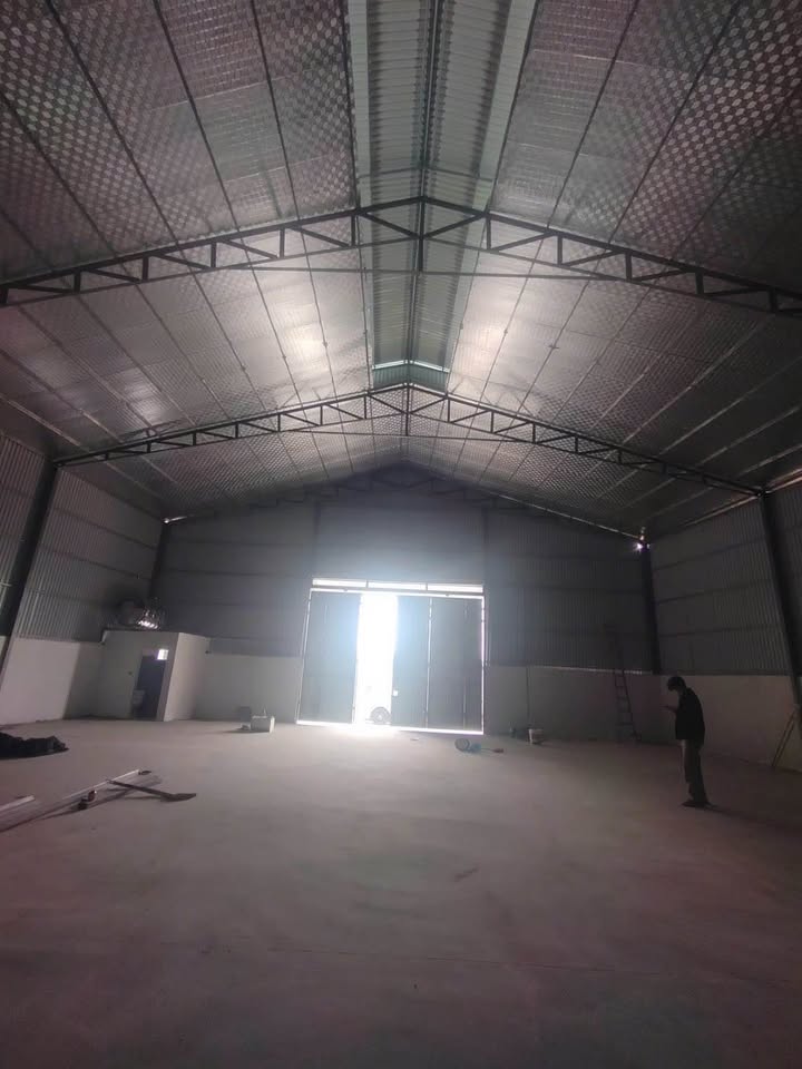 Kho xưởng cho thuê 350m² tại Song Phương, Hoài Đức - Đường container, sẵn sàng sản xuất!