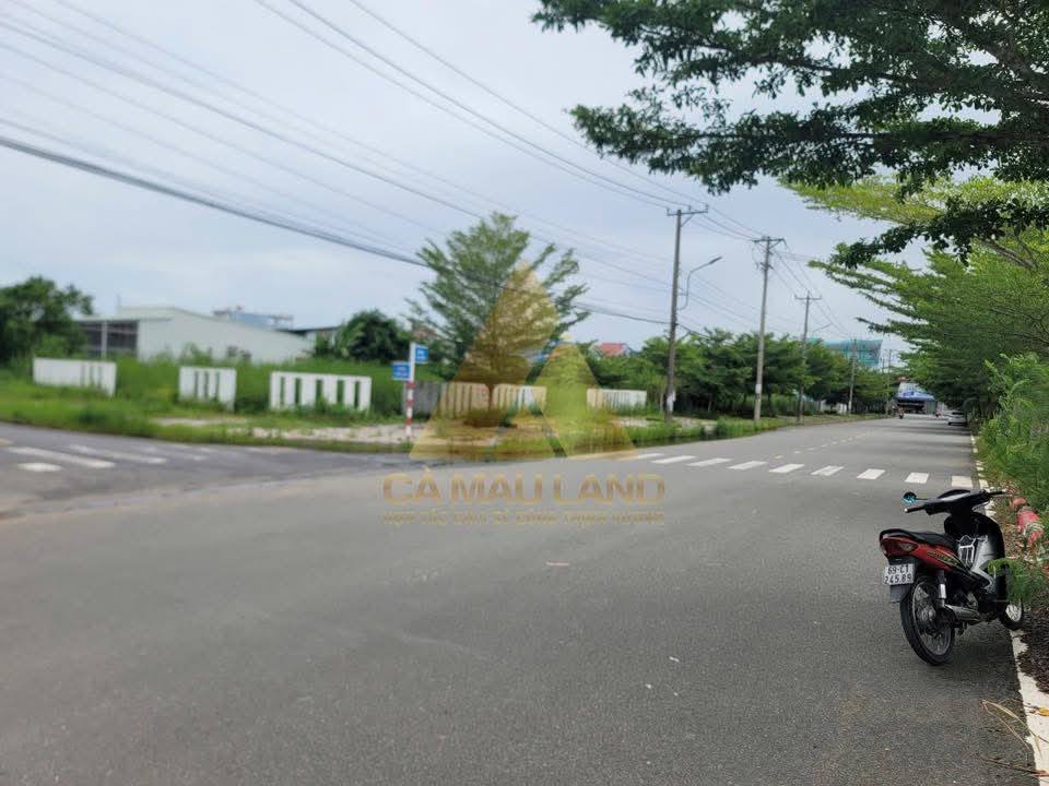 Đất lô góc 2 mặt tiền KĐT Hoàng Tâm Cà Mau 292m² giá 1.65 tỷ - Đầu tư sinh lời ngay!