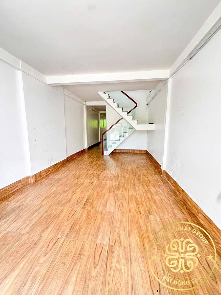 Nhà 1 Trệt 1 Lầu Đường Lưu Hữu Phước, Cà Mau - Giá 2 tỷ, Kinh Doanh Thuận Lợi!