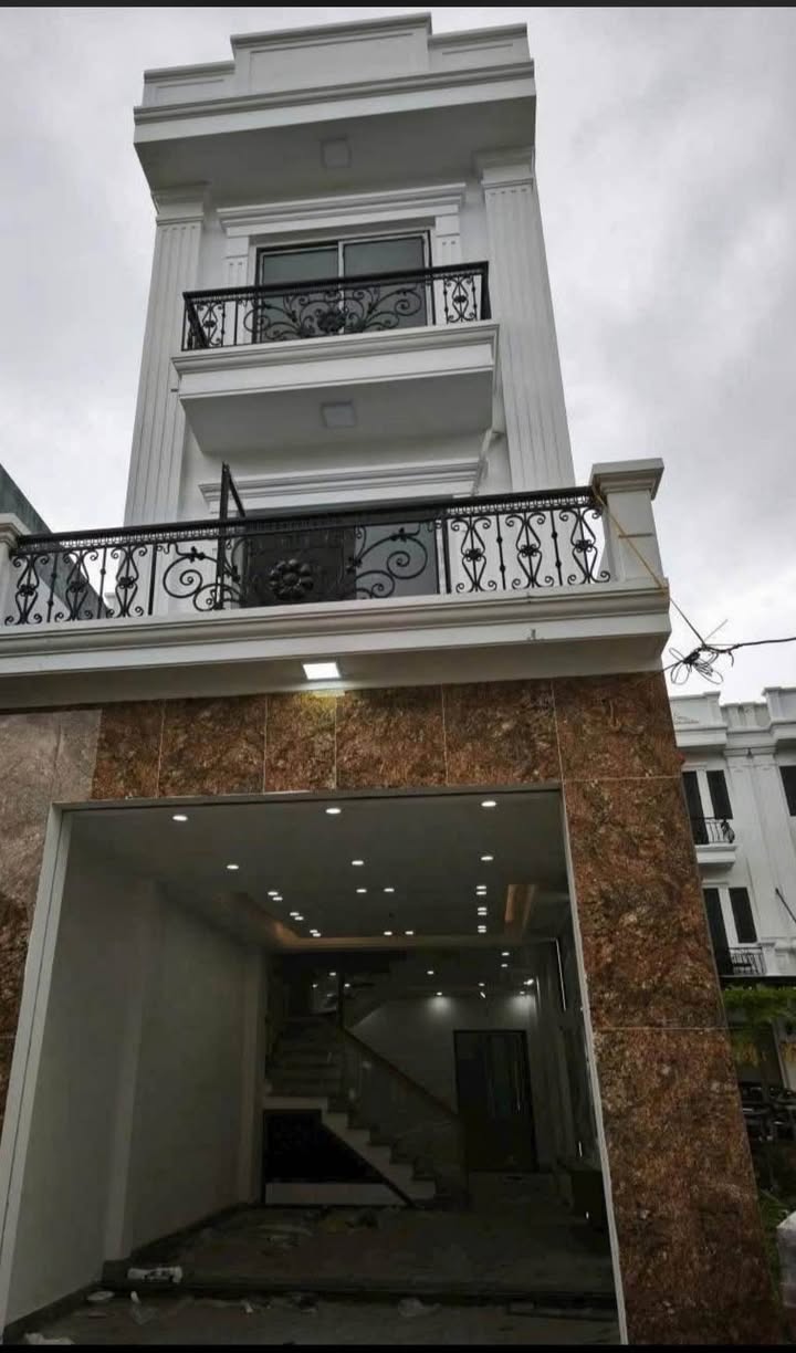 Nhà phố Cựu Viên Kiến An 46m² giá 2.299 tỷ - Thiết kế hiện đại, tiện nghi đầy đủ!