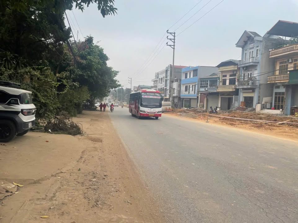 Nhà 3 tầng mặt quốc lộ 87 Xuân Khanh 39m² giá 3 tỷ - Cơ hội đầu tư tuyệt vời!