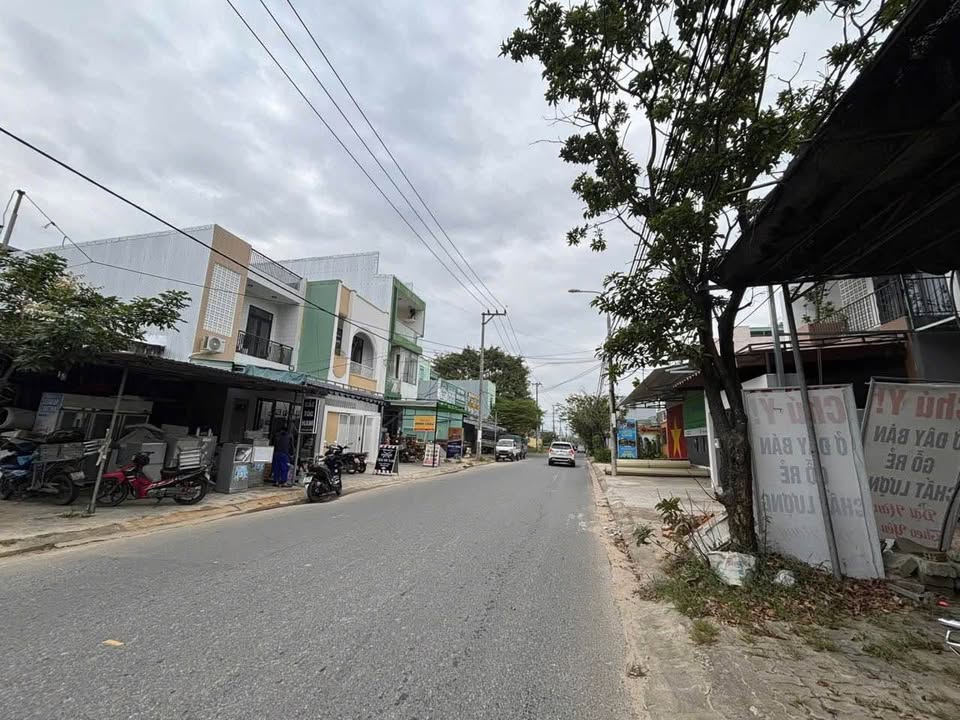 Đất MT Lê Hiến Mai, KĐT Phước Lý 210m² giá 9.5 tỷ - Tặng nhà kho văn phòng!