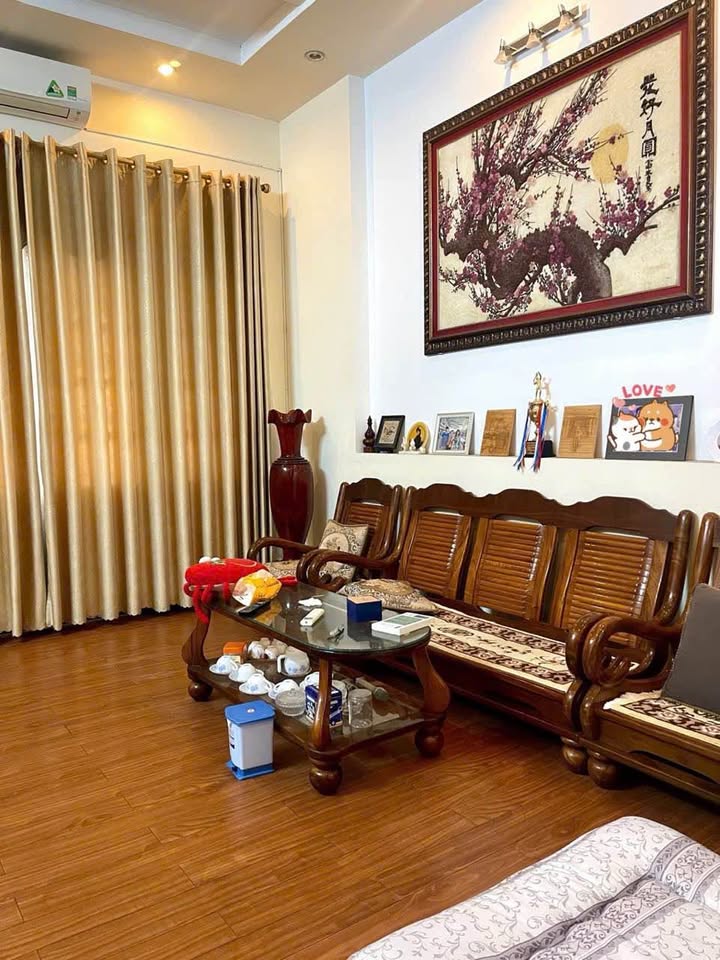 Nhà 4 tầng đường Mỹ An 12, quận Ngũ Hành Sơn, Đà Nẵng 100m² - Vị trí vàng gần biển!