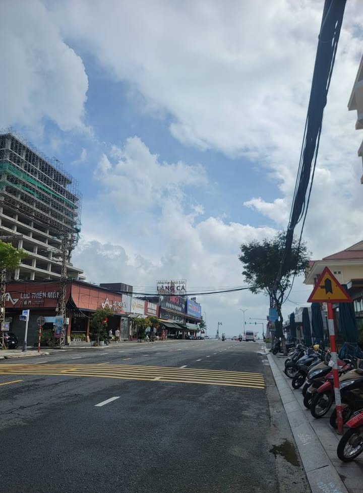 Đất mặt tiền Nguyễn Văn Thoại, Sơn Trà 140m² giá 2X tỷ - Cơ hội đầu tư hấp dẫn!