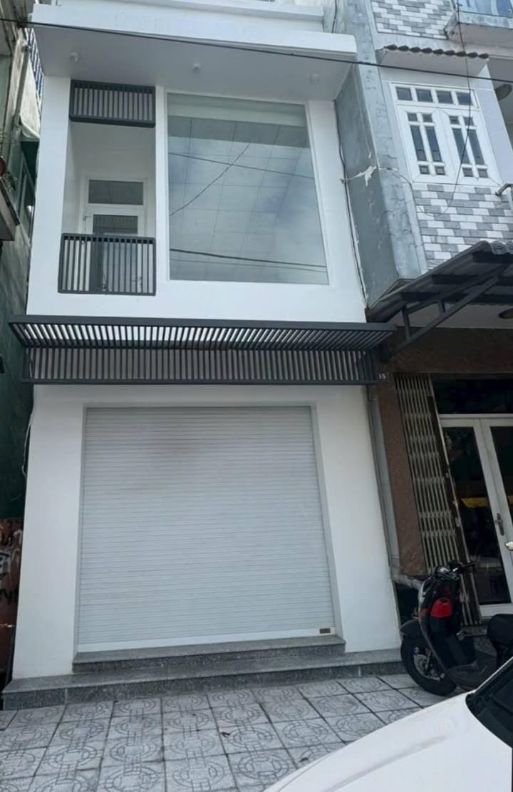 Nhà mặt tiền Nguyễn Hùng Sơn, Rạch Giá 2PN giá 10 triệu - Thích hợp vừa ở vừa kinh doanh!