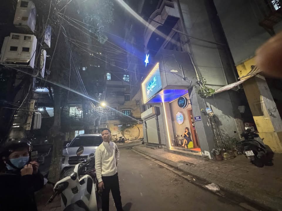 Bán nhà 4 tầng phố Linh Lang Ba Đình 45m² giá 20.5 tỷ - Vỉa hè ô tô tránh