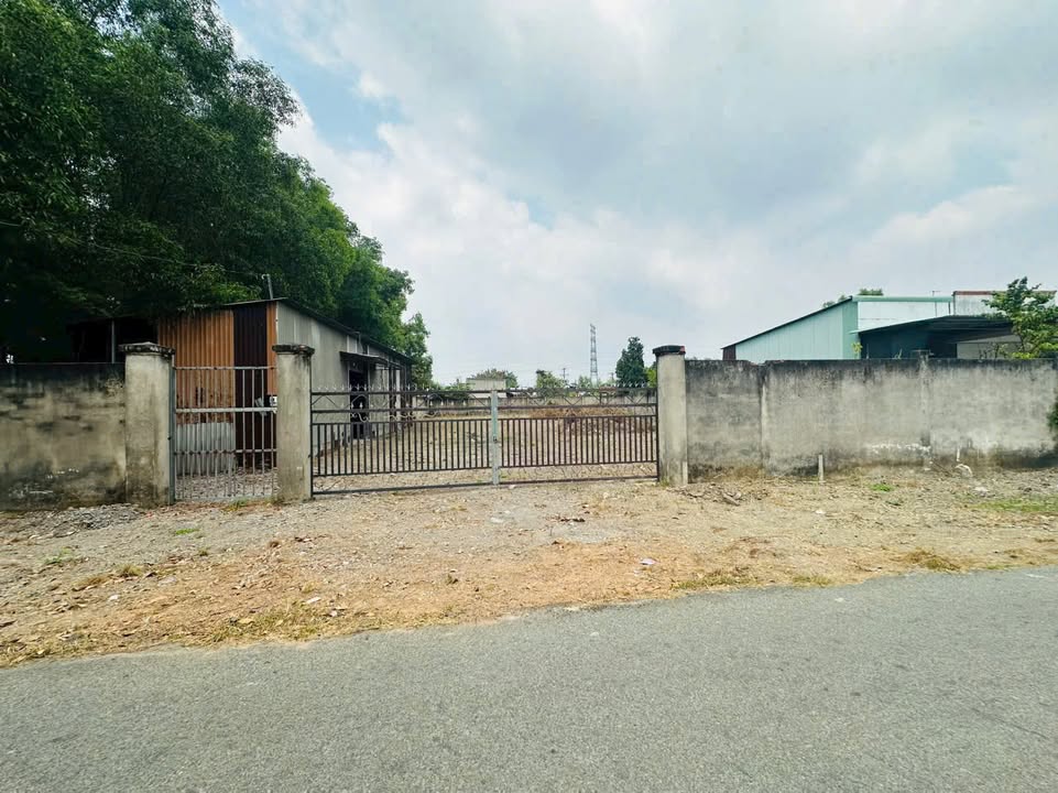 Đất nền mặt tiền đường 489, Củ Chi 1373m² - Nhà kho sẵn sàng kinh doanh!