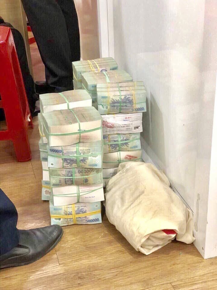 Đất thổ cư Tân Phú 71m² giá 5 tỷ - Sổ hồng chính chủ, hướng Đông mát mẻ!