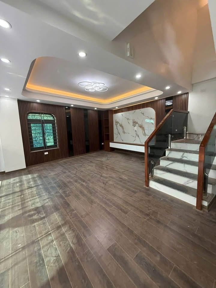 Bán nhà mặt tiền đường Thanh Bình, 50m² giá 3.9 tỷ - Lô góc mới xây 4 tầng!