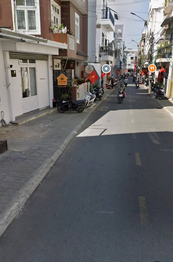 Khách sạn/CHDV mặt tiền Nguyễn Lương Bằng, Đà Lạt 100m² giá 25 tỷ - Đầu tư sinh lời ngay!