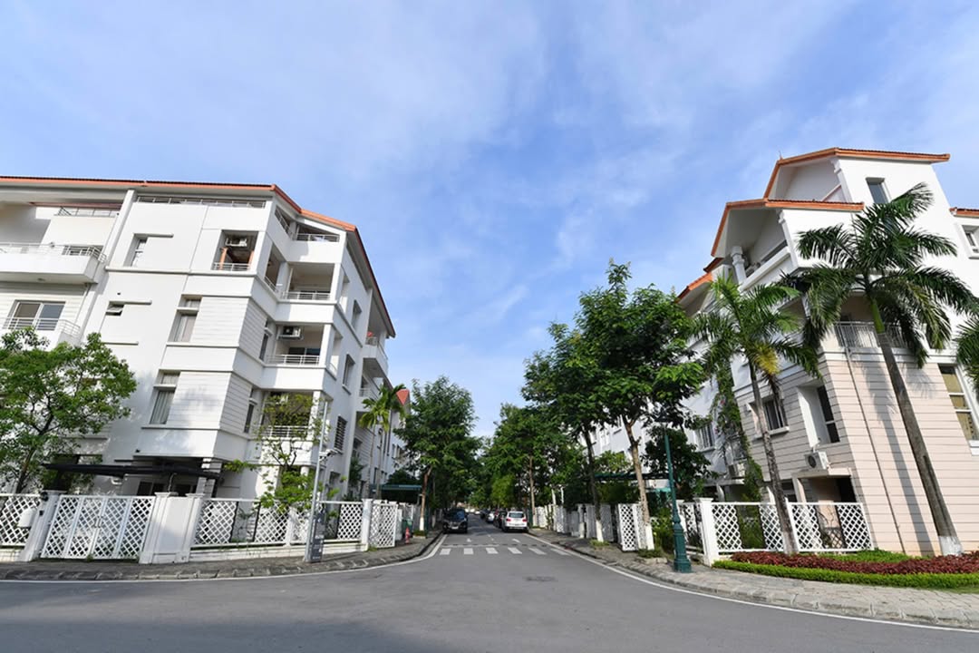 Townhouse Splendora An Khánh 102m² giá 23.5 tỷ - Sổ đỏ chính chủ, vào ở ngay!