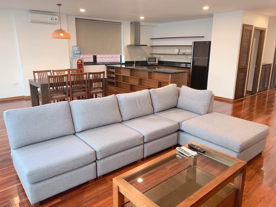 Căn hộ 2 phòng ngủ Quảng Khánh 90m² - View hồ Tây tuyệt đẹp!