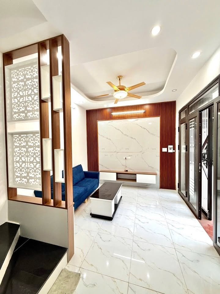 Nhà mặt phố Trương Định, Quận Hoàng Mai, 16m² giá 6 tỷ - Đầu tư sinh lời ngay!