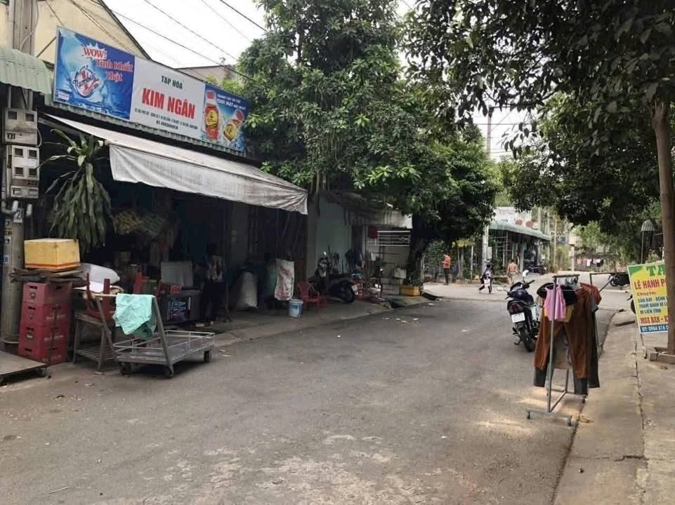 Dãy trọ 6 phòng Tân Hiệp, Tân Uyên 100m² giá 2 tỷ - Đầu tư sinh lời ngay!