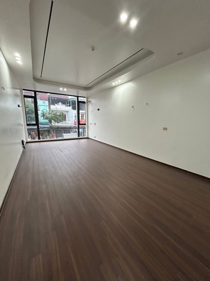 Nhà mặt đường Phạm Ngũ Lão, 72m² giá 12 tỷ - Đầu tư sinh lời cao!