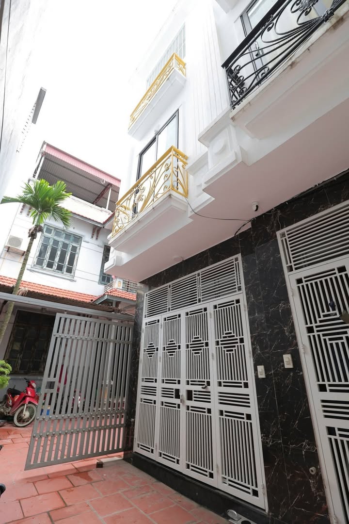 Nhà nguyên căn cho thuê tại Ngõ 1144 Quang Trung, Hà Đông - Giá 7.5 triệu/tháng - Nhận nhà ngay!