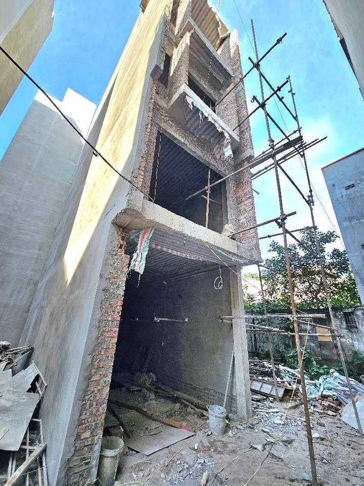 Nhà 5 tầng, ngõ ô tô Ngô Xuân Quảng, Gia Lâm 34m² giá 7 tỷ - Nhanh tay sở hữu!