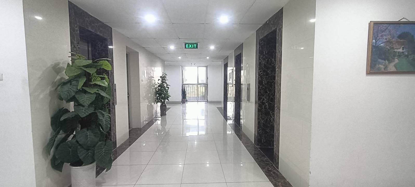 Căn hộ chung cư CT13A KĐT Nam Thăng Long 48m² giá 4 tỷ - Không gian sống lý tưởng!