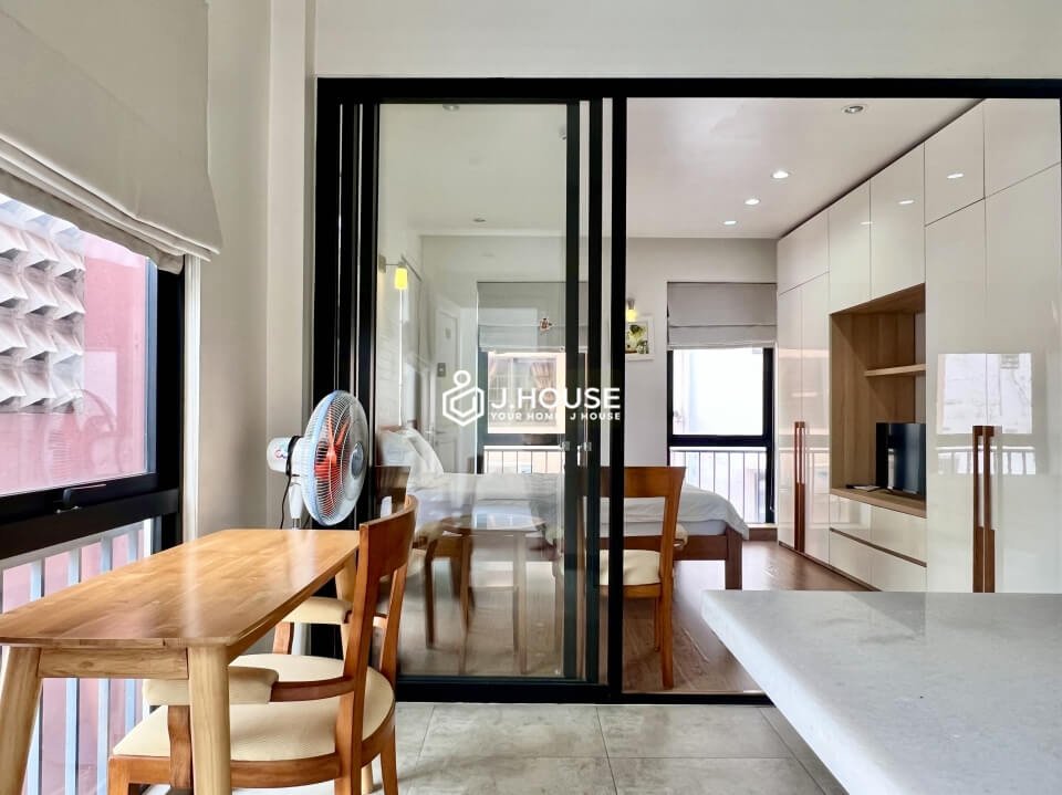 Căn hộ dịch vụ Bùi Thị Xuân quận 1, 40m² giá 11 triệu - Vị trí đắc địa, tiện nghi đầy đủ!